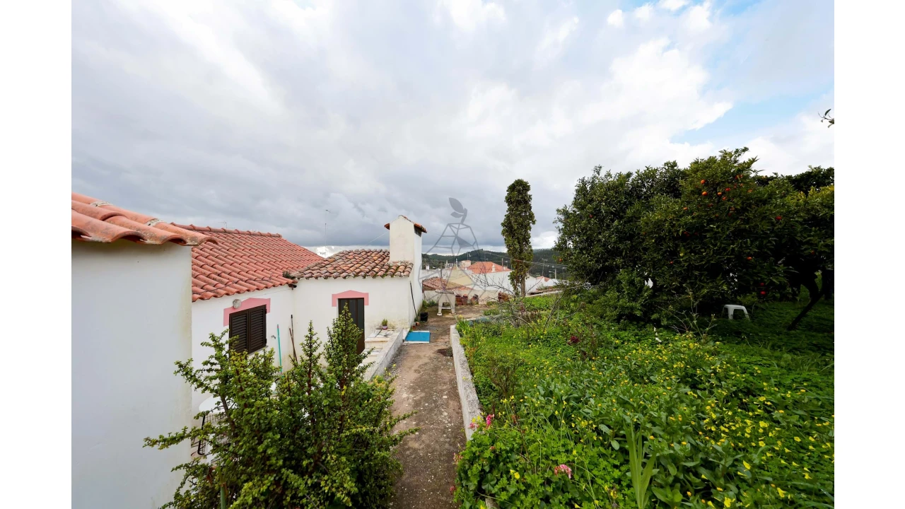 Moradia T2 para Venda em Marmelete Foto 37