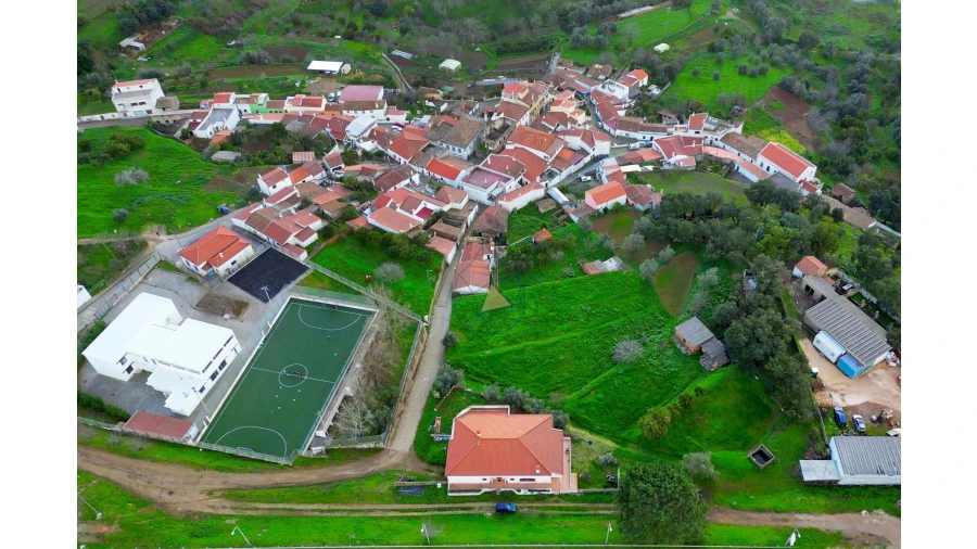 Moradia T2 para Venda em Marmelete Foto 42