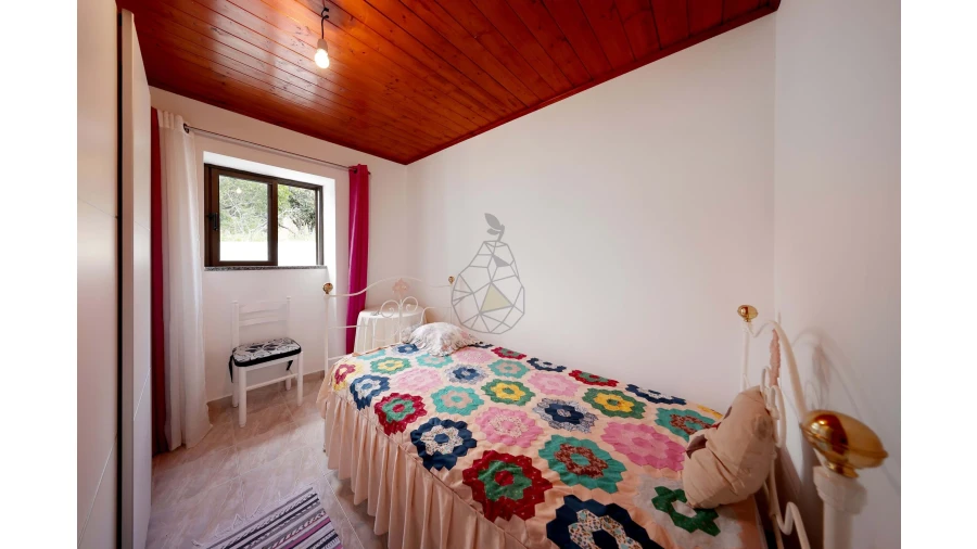 Moradia T2 para Venda em Marmelete Foto 8