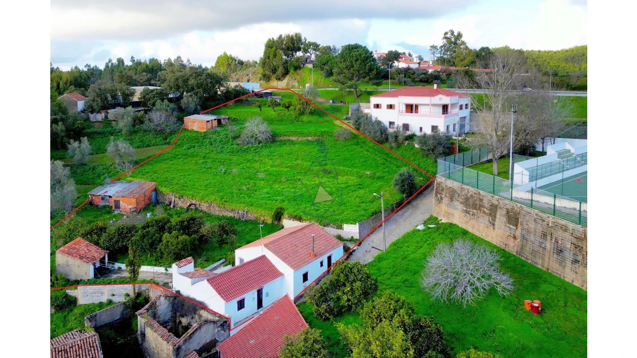 Moradia T2 para Venda em Marmelete Foto 44