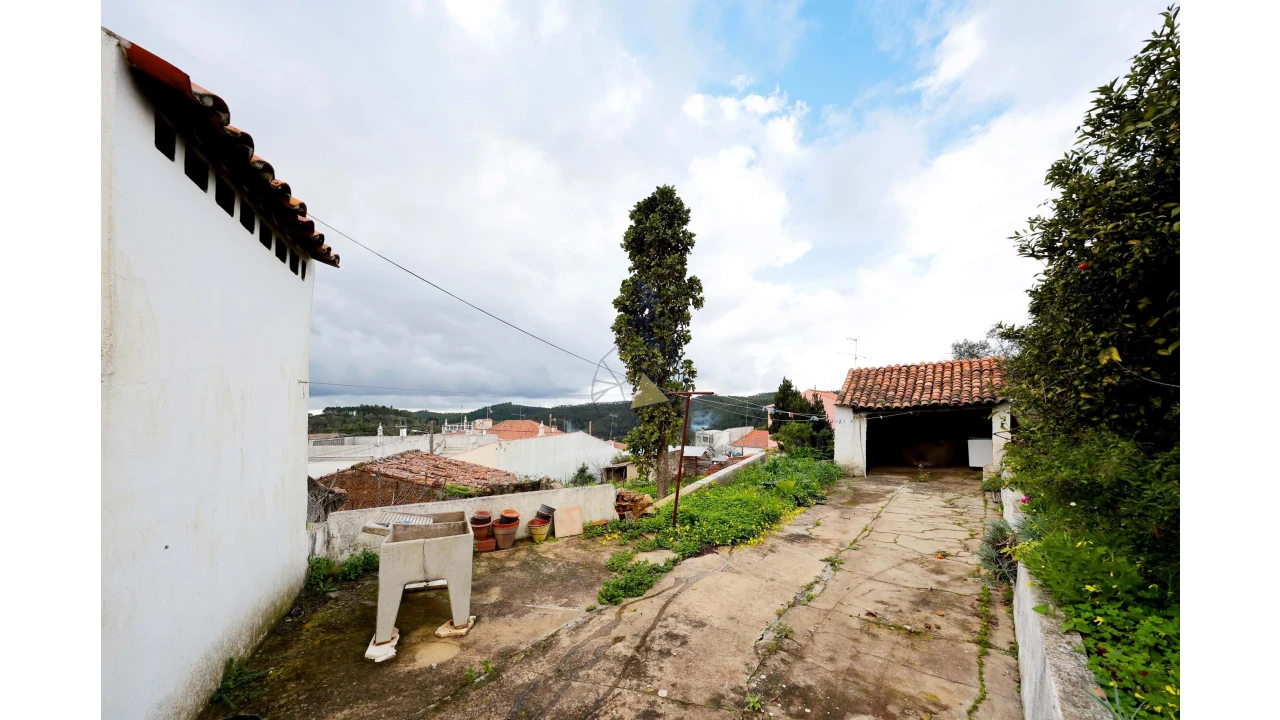 Moradia T2 para Venda em Marmelete Foto 24