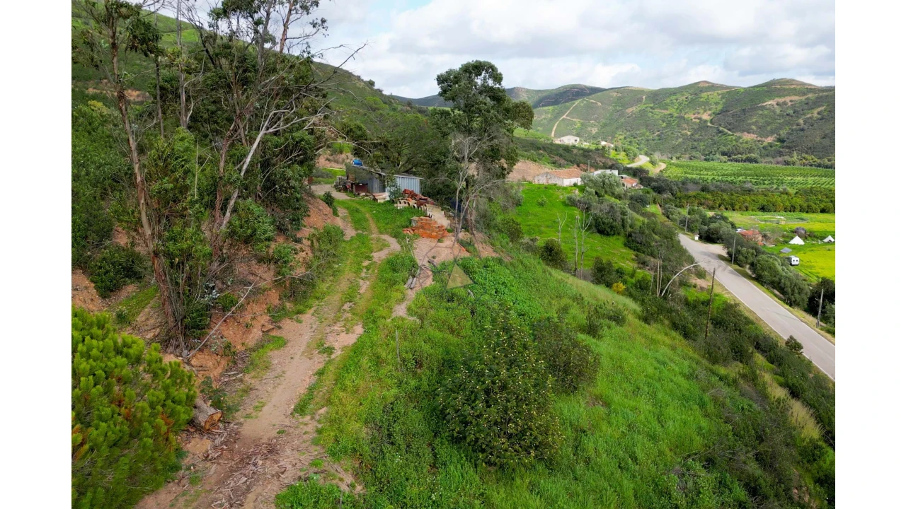 Quinta T2 para Venda em Alferce Foto 10