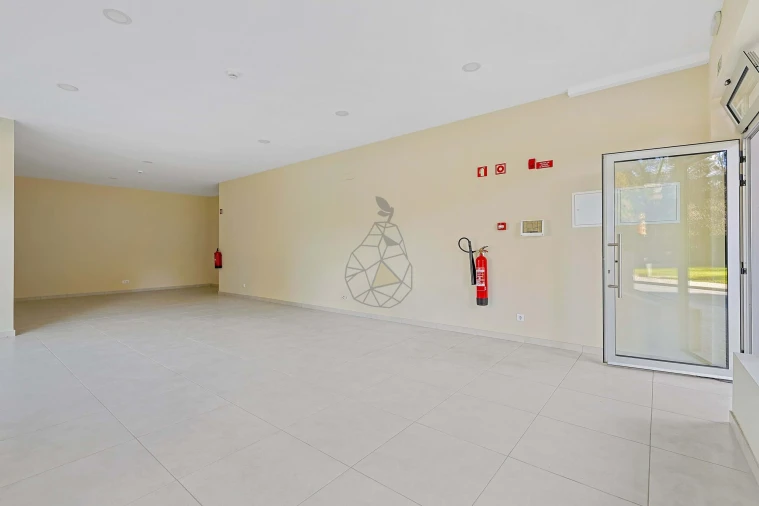 Negócio para Venda em Portimão Foto 3