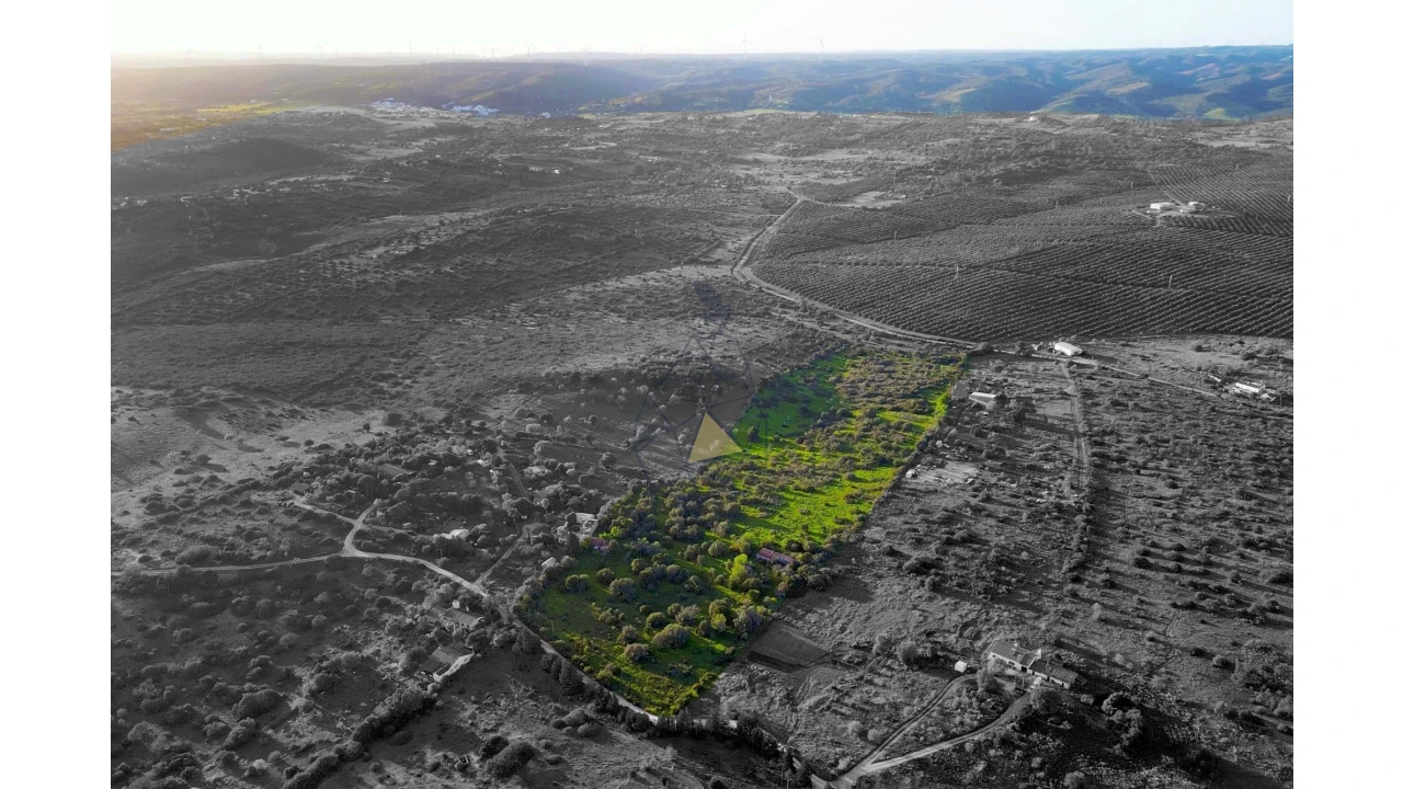 Quinta para Venda em Lagos (São Sebastião e Santa Maria) Foto 16