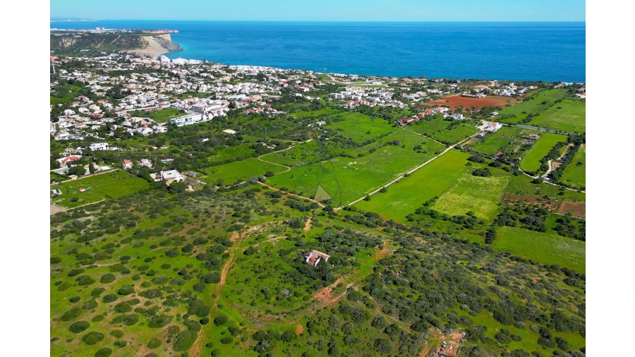 Quinta para Venda em Luz Foto 1