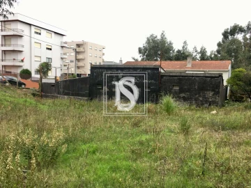 Terreno para Venda em Fânzeres e São Pedro da Cova