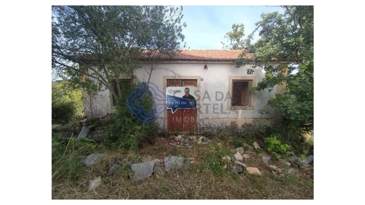 Moradia para Venda em Além da Ribeira e Pedreira Foto 1