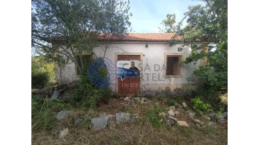 Moradia para Venda em Além da Ribeira e Pedreira