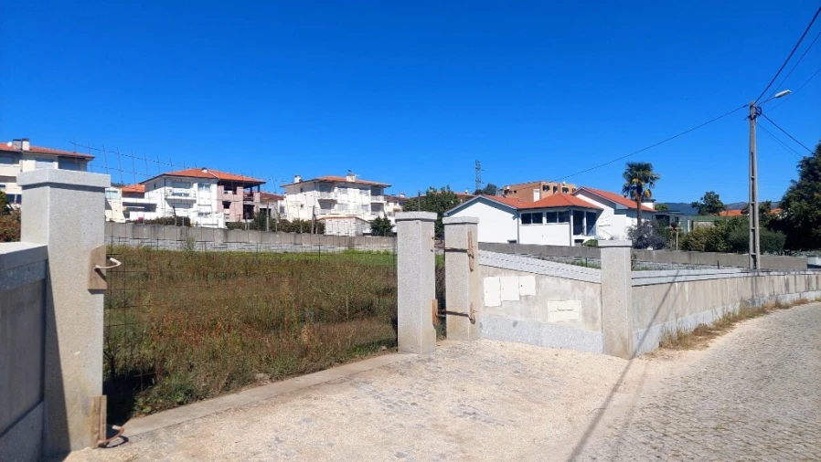 Terreno para Venda em Amares e Figueiredo Foto 7