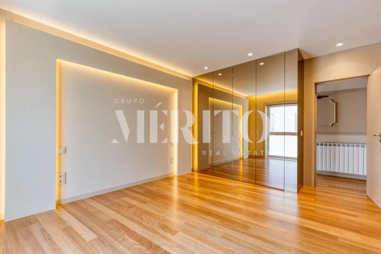 Apartamento T4 para Venda em Vila do Conde Foto 9
