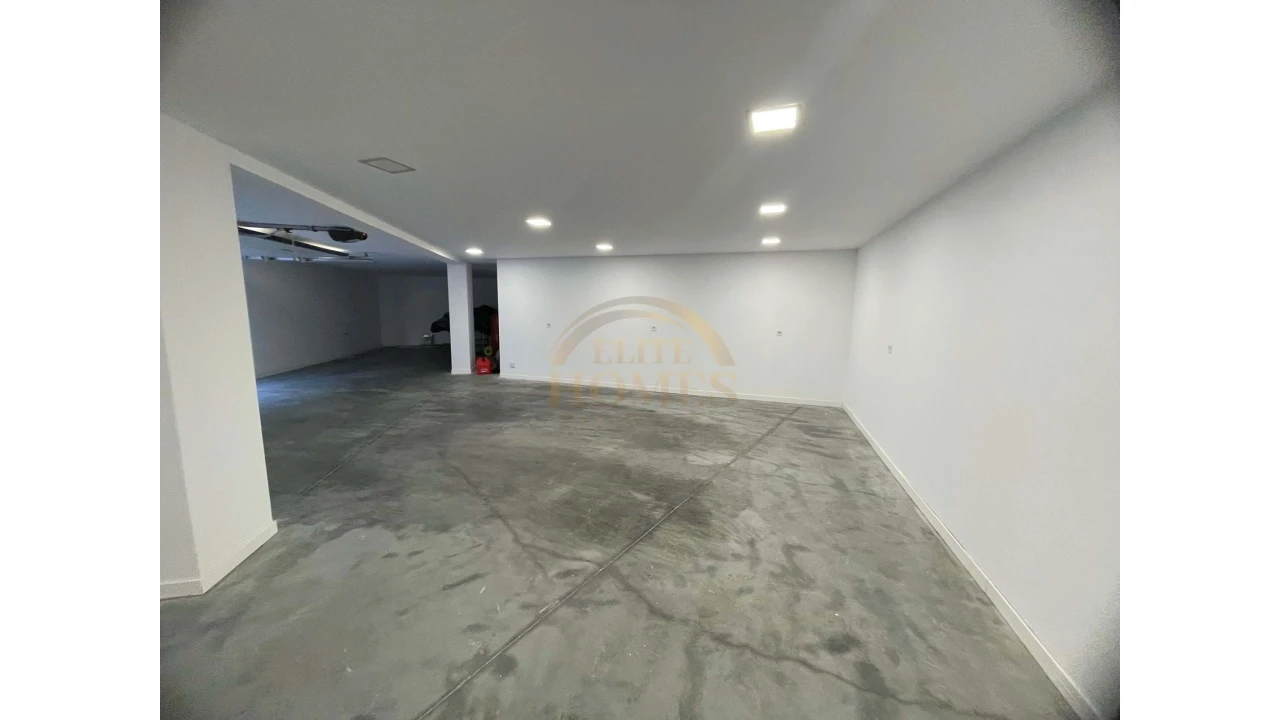 Moradia T4 para Venda em Costa da Caparica Foto 55