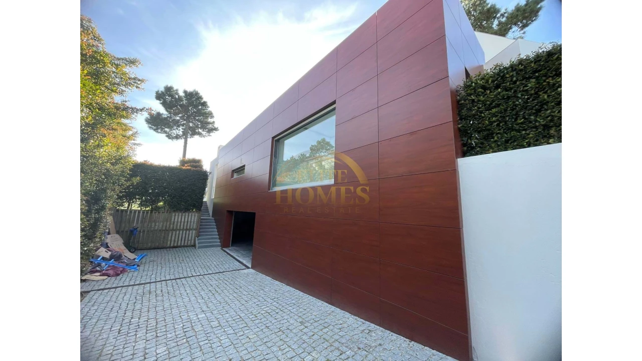 Moradia T4 para Venda em Costa da Caparica Foto 31