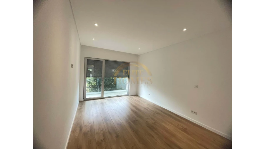 Moradia T4 para Venda em Costa da Caparica Foto 15