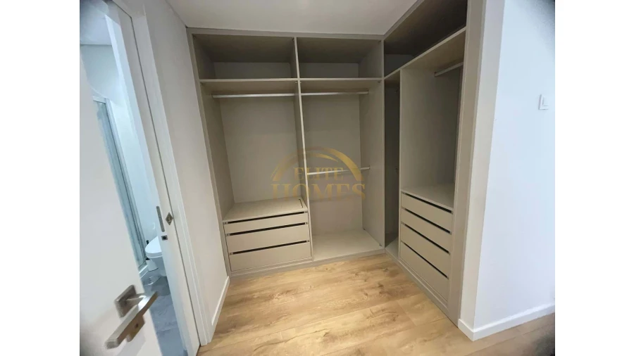 Moradia T4 para Venda em Costa da Caparica Foto 17