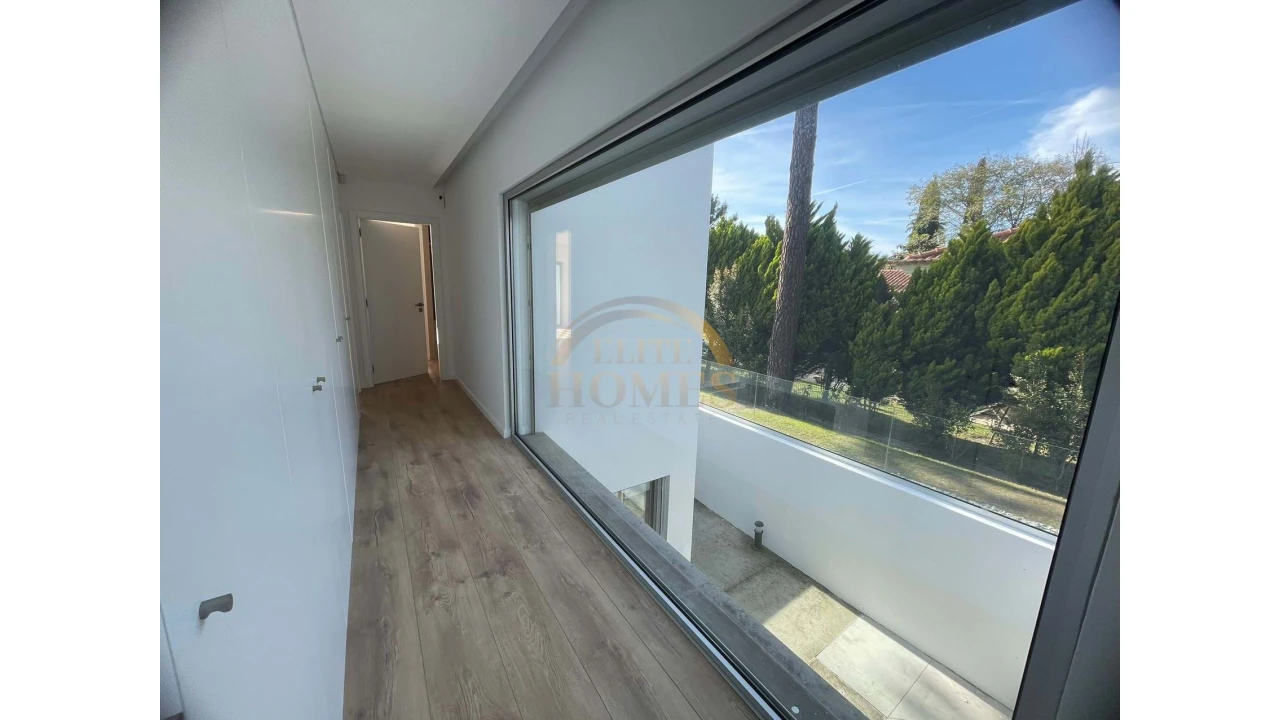 Moradia T4 para Venda em Costa da Caparica Foto 44