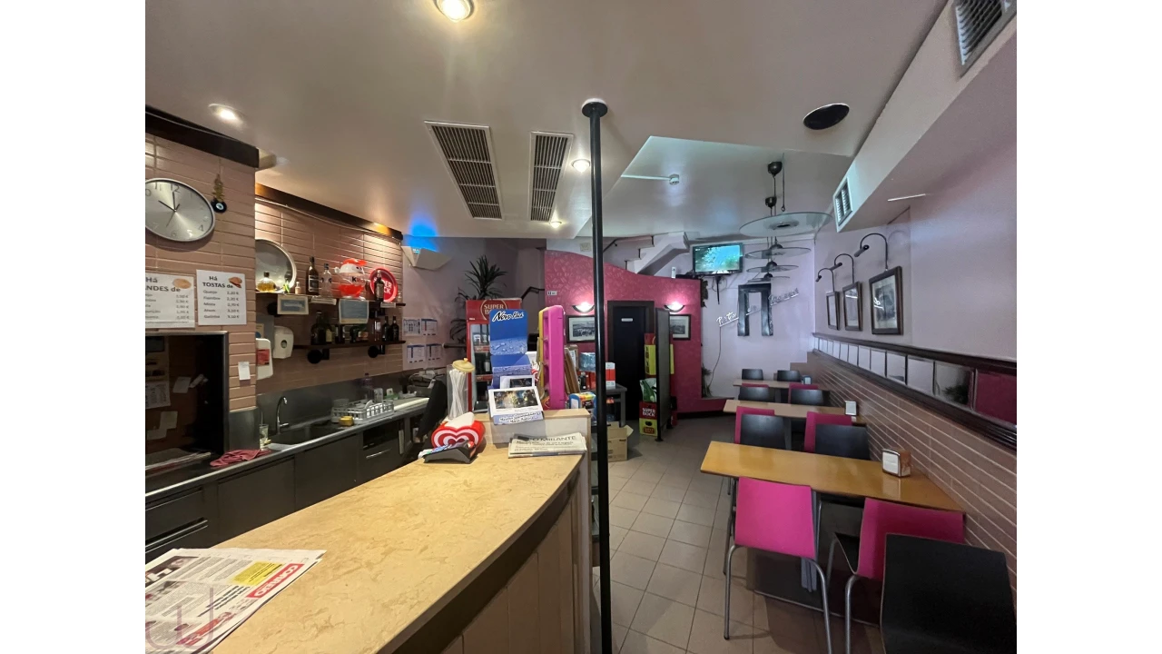 Prédio para Venda em Marvila, Ribeira Santarém, São Salvador, São Nicolau Foto 5