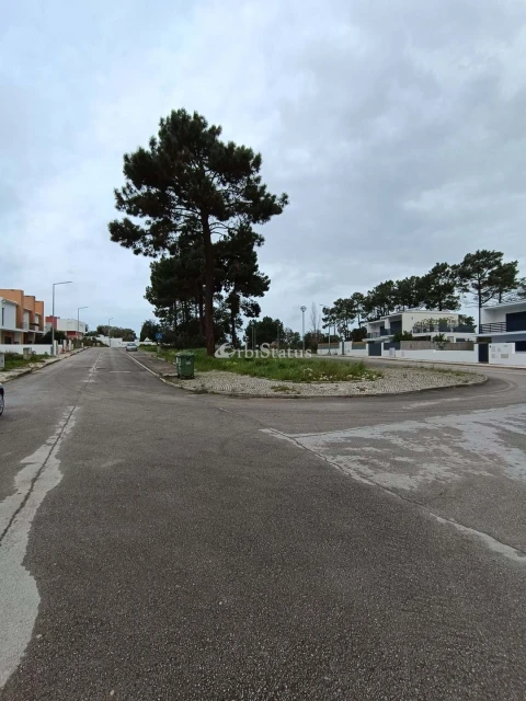 Terreno para Venda em Sesimbra (Castelo)