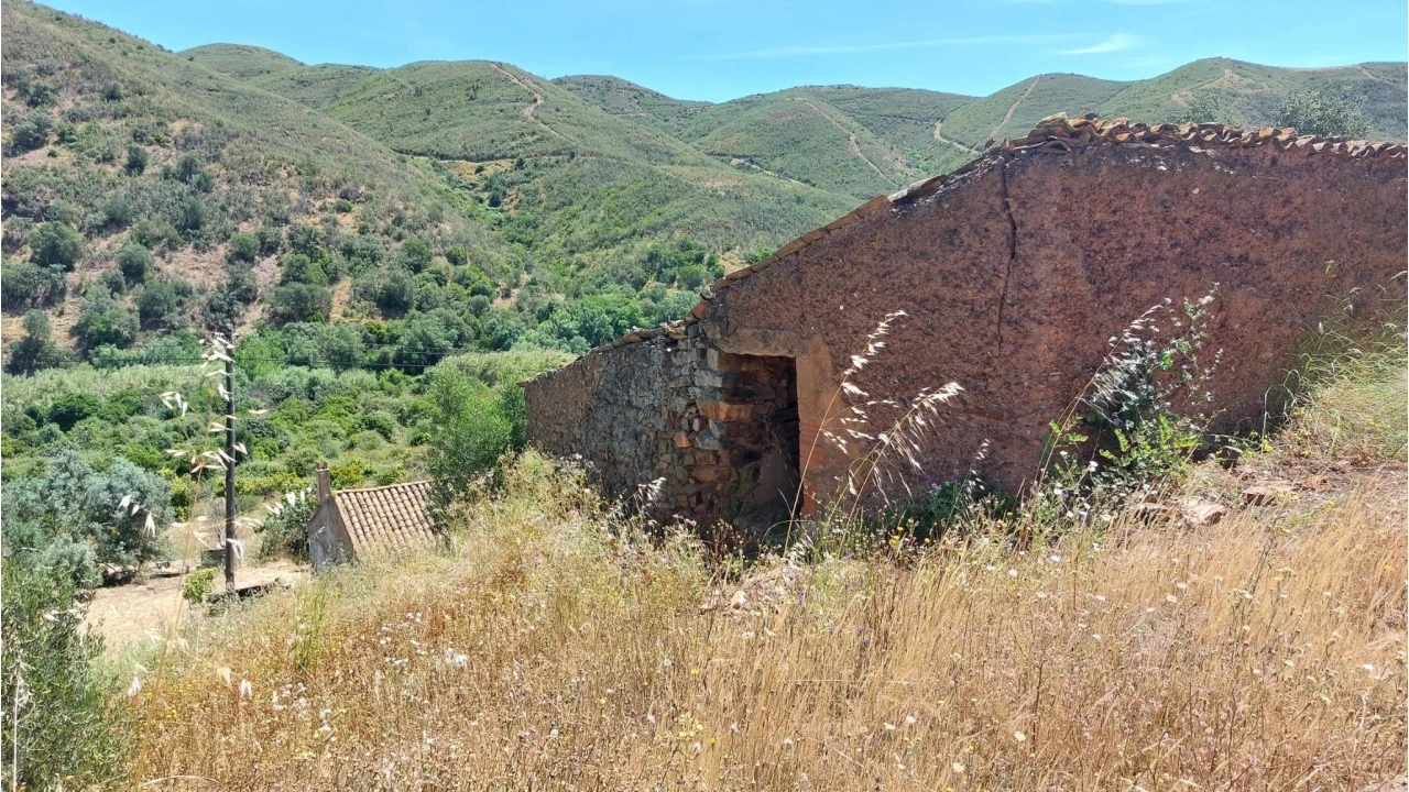 Quinta T4 para Venda em Alferce Foto 43