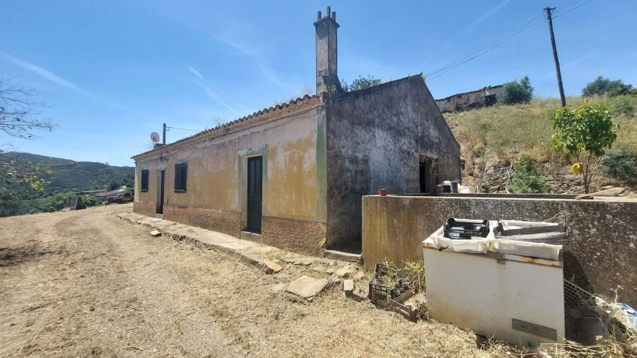 Quinta T4 para Venda em Alferce Foto 11