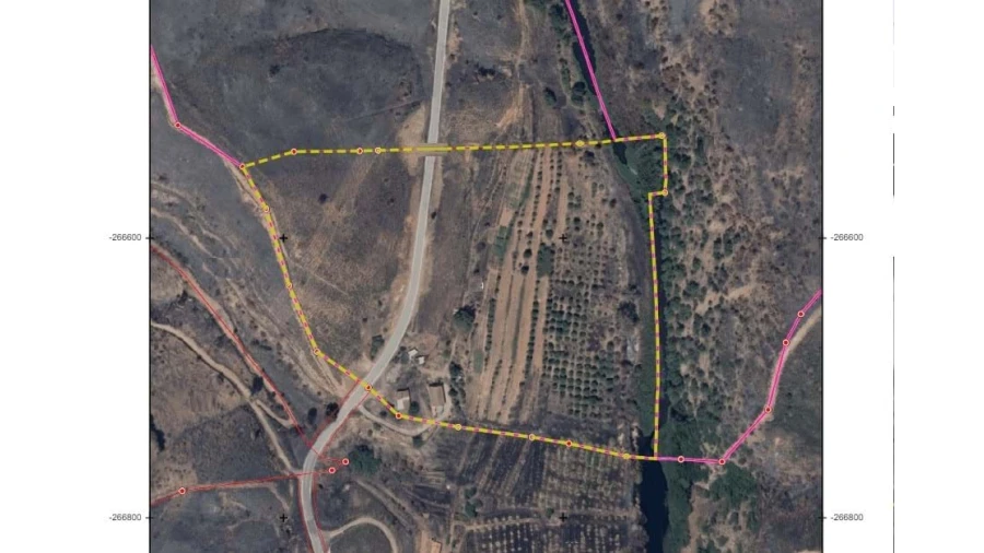 Quinta T4 para Venda em Alferce Foto 31