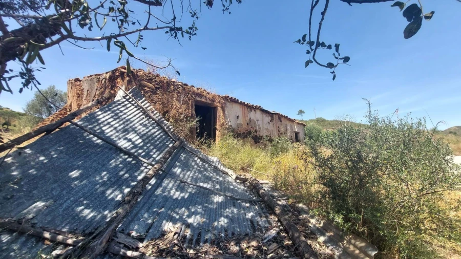 Quinta T4 para Venda em Alferce Foto 29