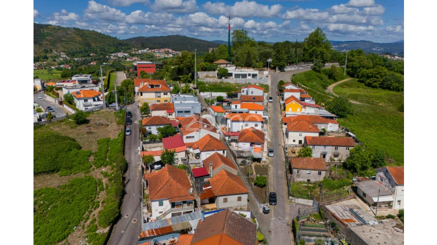 Moradia T3 para Venda em Braga (Maximinos, Sé e Cividade) Foto 43