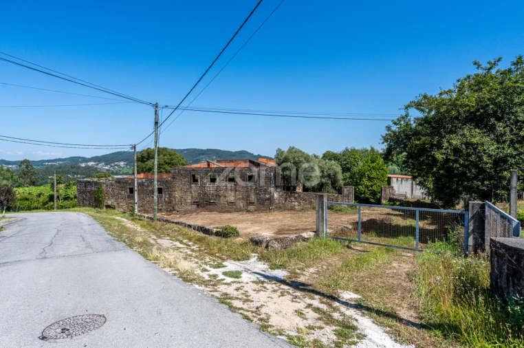 Moradia T4 para Venda em Gamil e Midões Foto 38