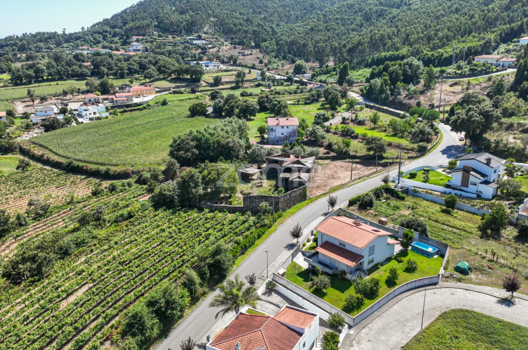 Moradia T4 para Venda em Gamil e Midões Foto 30