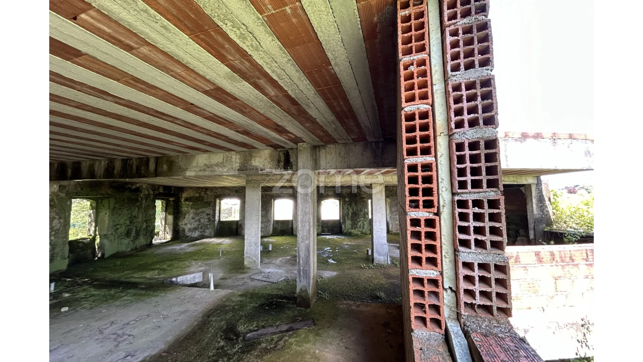 Moradia T4 para Venda em Gamil e Midões Foto 10