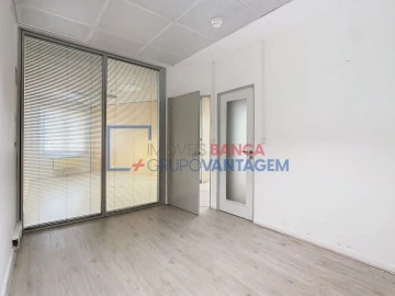 Escritório para Arrendamento em São Domingos de Benfica