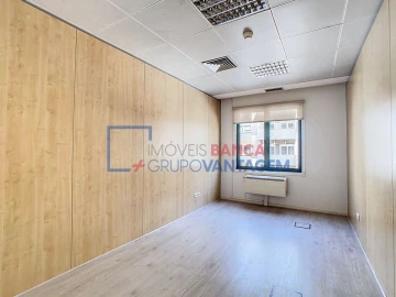 Escritório para Arrendamento em São Domingos de Benfica