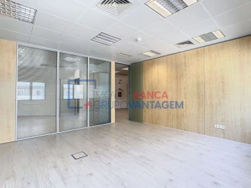 Escritório para Arrendamento em São Domingos de Benfica