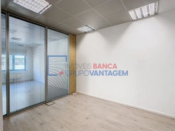 Escritório para Arrendamento em São Domingos de Benfica