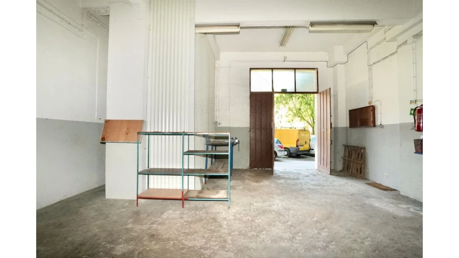 Armazém para Venda em Póvoa de Santa Iria e Forte da Casa Foto 5