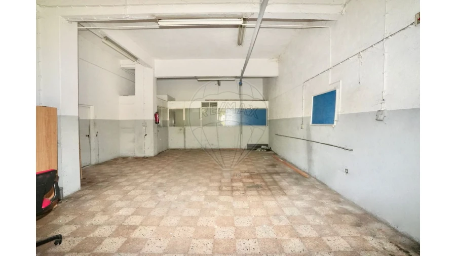 Armazém para Venda em Póvoa de Santa Iria e Forte da Casa Foto 12