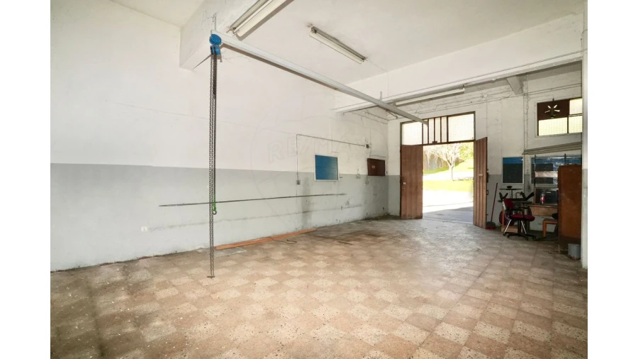 Armazém para Venda em Póvoa de Santa Iria e Forte da Casa Foto 3