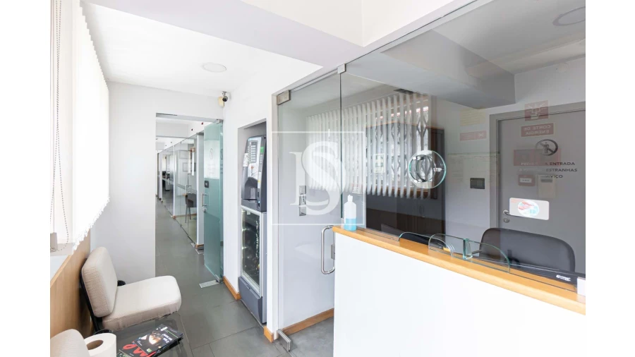 Armazém para Venda em Custoias Foto 15