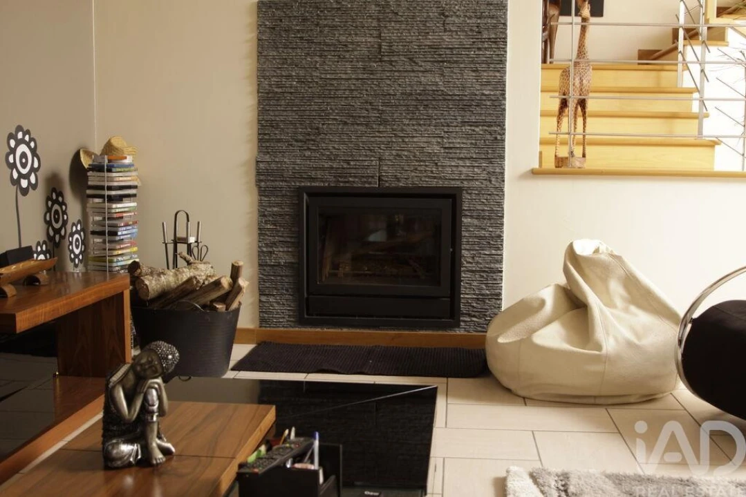 Moradia T4 para Venda em Lamas Foto 9