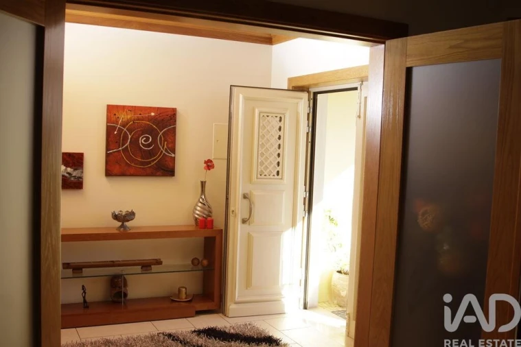 Moradia T4 para Venda em Lamas Foto 10