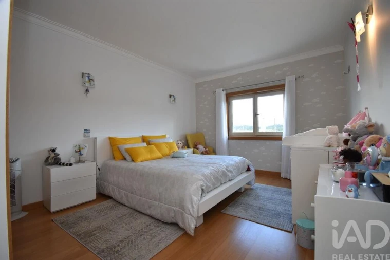 Moradia T4 para Venda em Lamas Foto 19