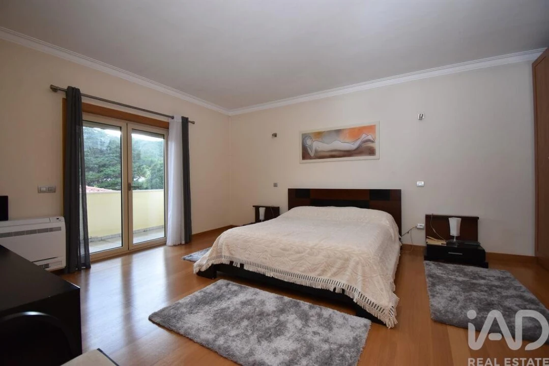 Moradia T4 para Venda em Lamas Foto 14