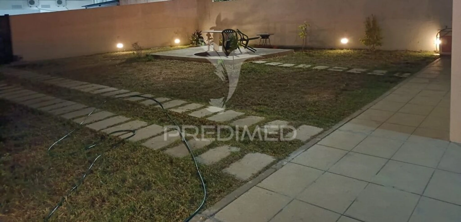 Moradia T5 para Venda em Barbacena e Vila Fernando Foto 6