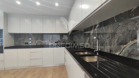 Moradia T4 para Venda em Machico
