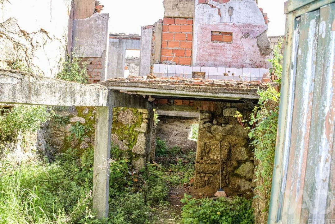 Moradia T2 para Venda em Santa Comba Dão e Couto do Mosteiro Foto 20