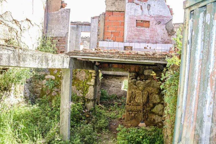 Moradia T2 para Venda em Santa Comba Dão e Couto do Mosteiro Foto 20