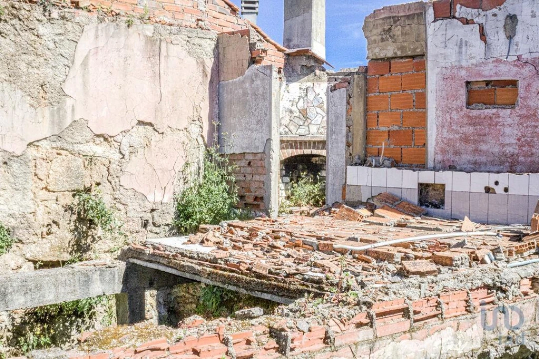 Moradia T2 para Venda em Santa Comba Dão e Couto do Mosteiro Foto 2