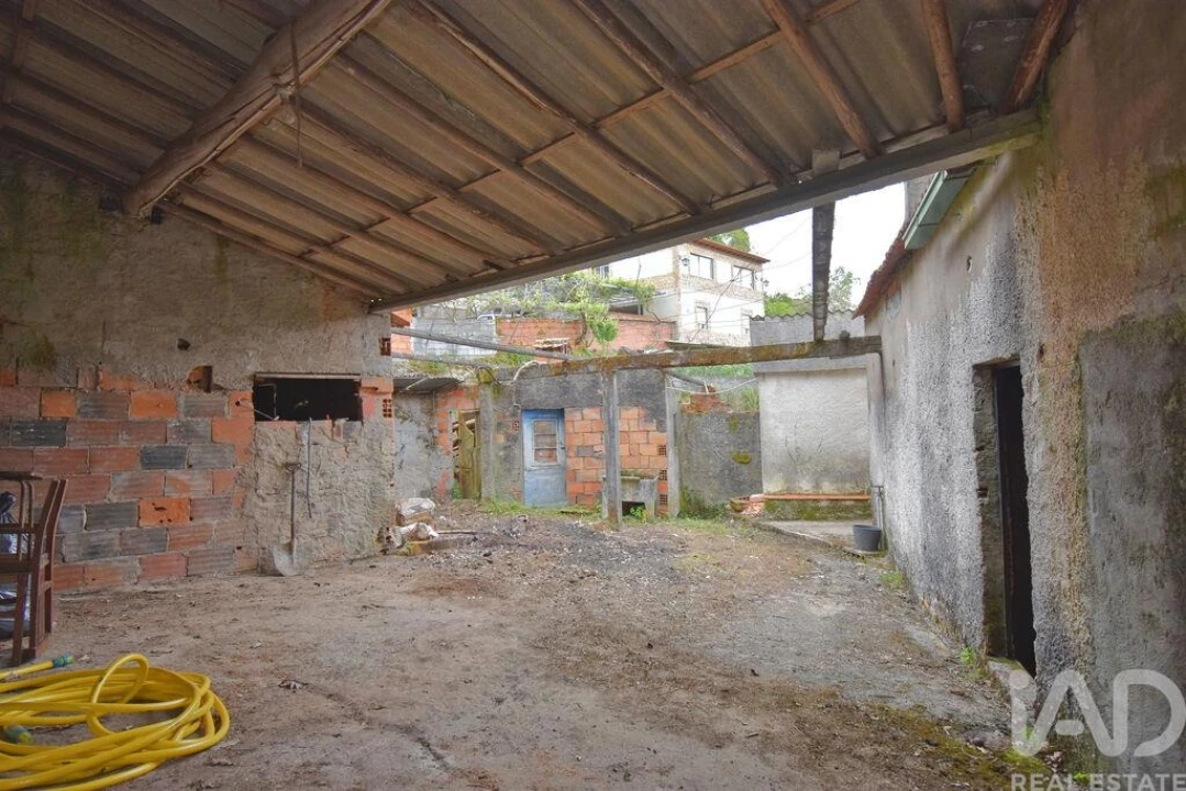 Moradia T4 para Venda em Vila Nova Foto 27