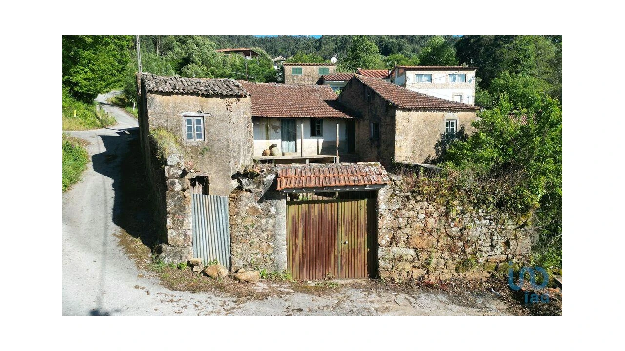 Moradia T4 para Venda em Vila Nova Foto 1