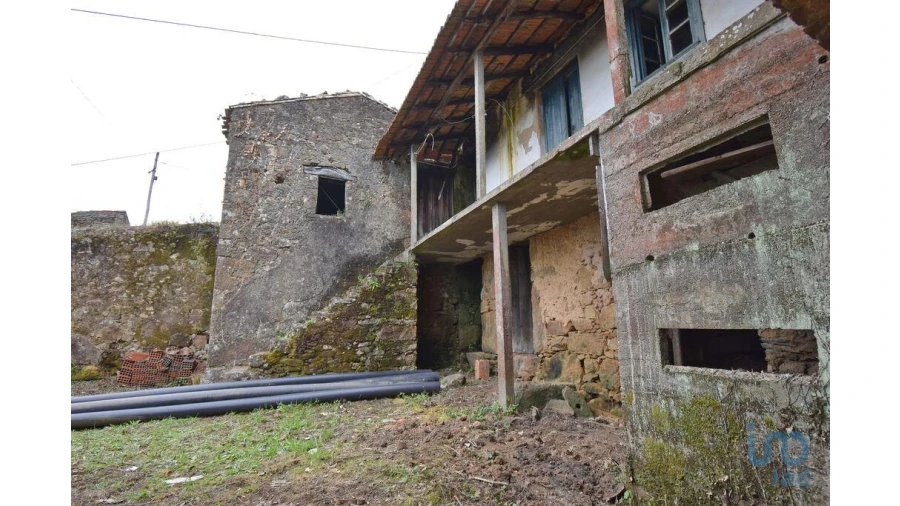 Moradia T4 para Venda em Vila Nova Foto 9