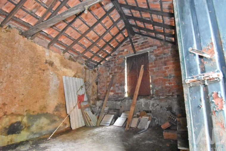 Moradia T4 para Venda em Vila Nova Foto 26